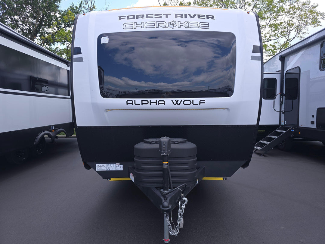 Alpha Wolf - 26RL 9.3m rear lounge 4 berth - Select Caravans Limited