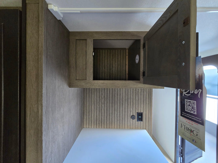 Alpha Wolf - 26RL 9.3m rear lounge 4 berth - Select Caravans Limited