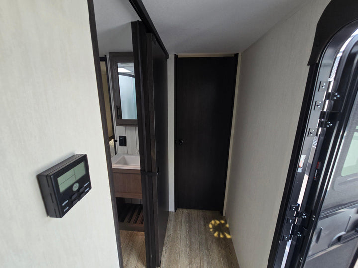 Alpha Wolf - 26RL 9.3m rear lounge 4 berth - Select Caravans Limited