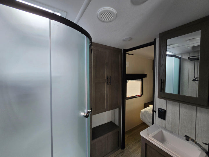 Alpha Wolf - 26RL 9.3m rear lounge 4 berth - Select Caravans Limited