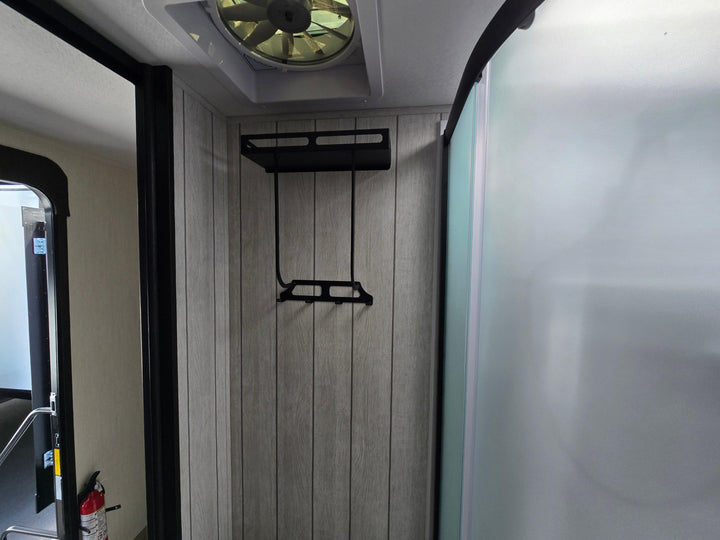 Alpha Wolf - 26RL 9.3m rear lounge 4 berth - Select Caravans Limited