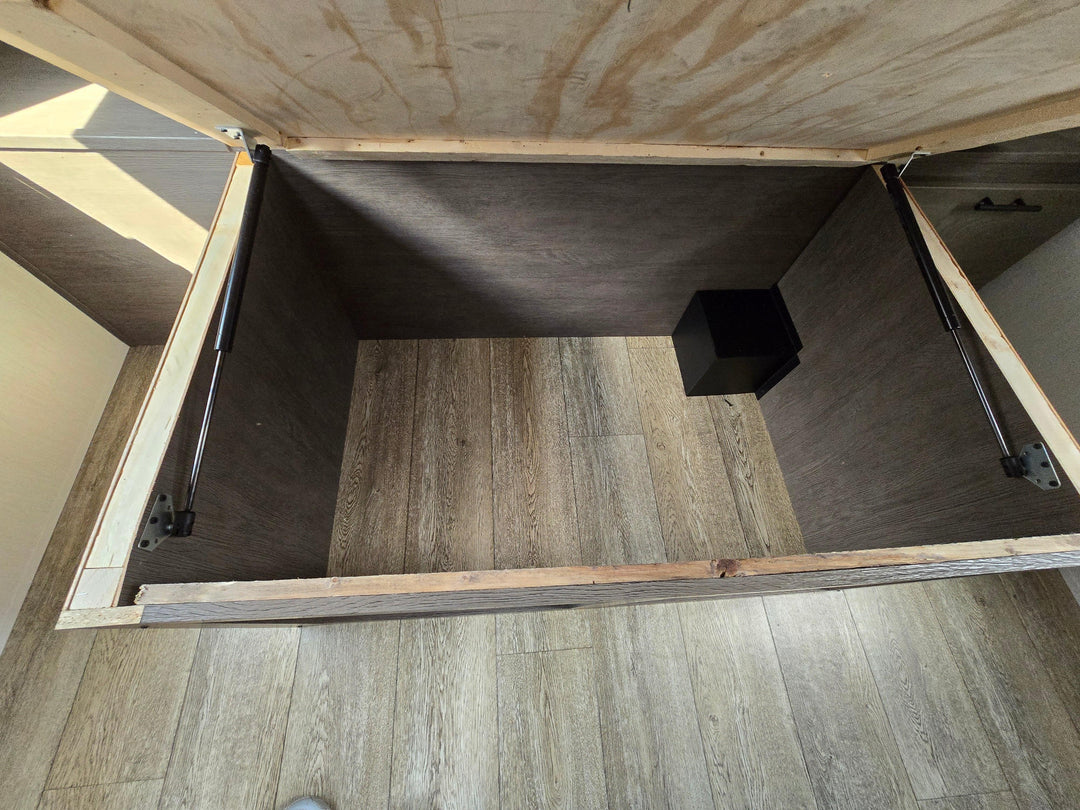 Alpha Wolf - 26RL 9.3m rear lounge 4 berth - Select Caravans Limited