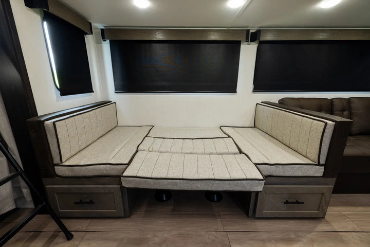 Alpha Wolf - 26DBH, 8.6m, bunks, 6+ berth