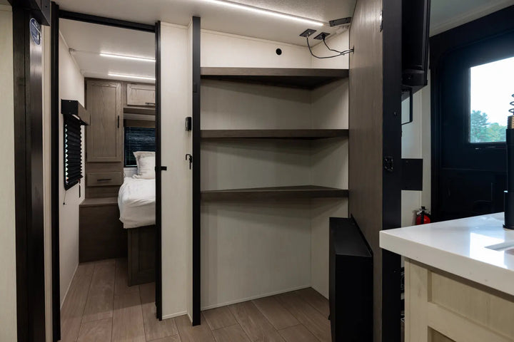 Alpha Wolf - 26DBH, 8.6m, bunks, 6+ berth