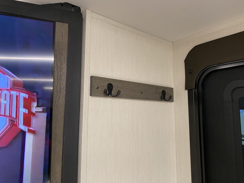 Alpha Wolf - 26DBH, 8.6m, bunks, 6+ berth