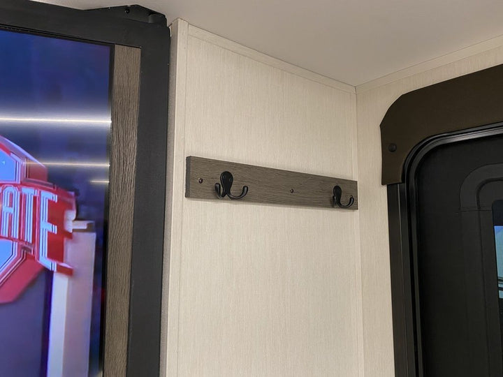 Alpha Wolf - 26DBH, 8.6m, bunks, 6+ berth