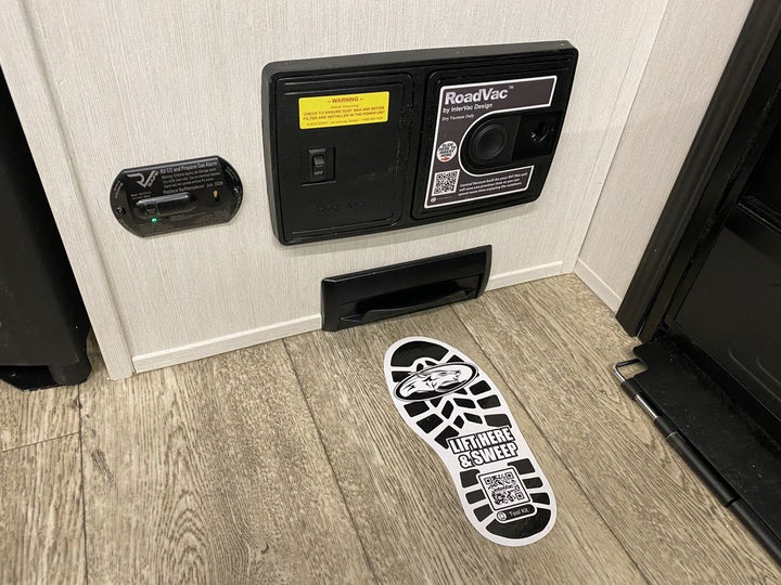 Alpha Wolf - 26DBH, 8.6m, bunks, 6+ berth