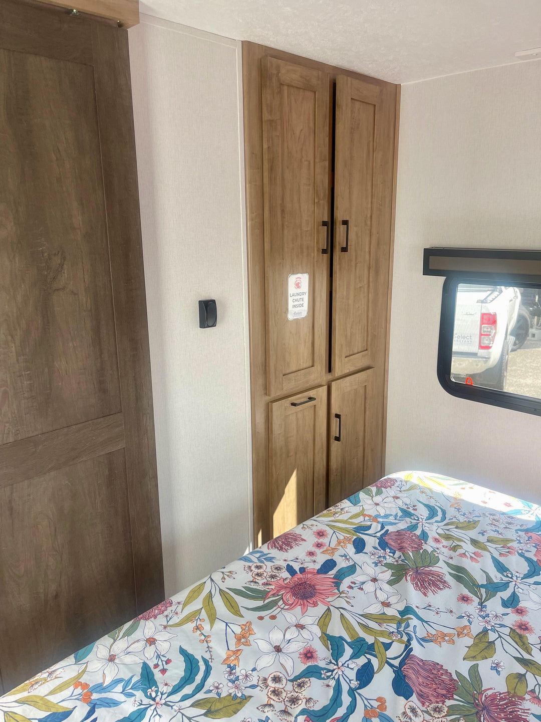 Freedom Express - 274RKS 8.5m 3+ berths - Select Caravans Limited