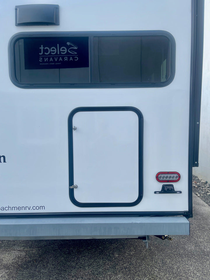Freedom Express - 274RKS 8.5m 3+ berths - Select Caravans Limited