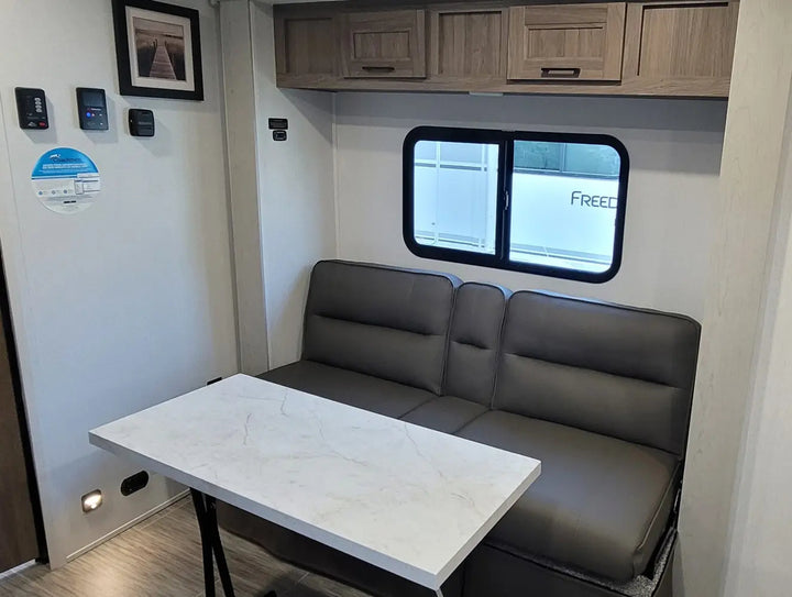 Freedom Express - 18SE, 5.3m, 2 berth