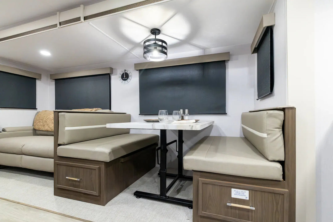 Freedom Express 259FKDS - Front Kitchen Caravan for Sale NZ | 9.1m