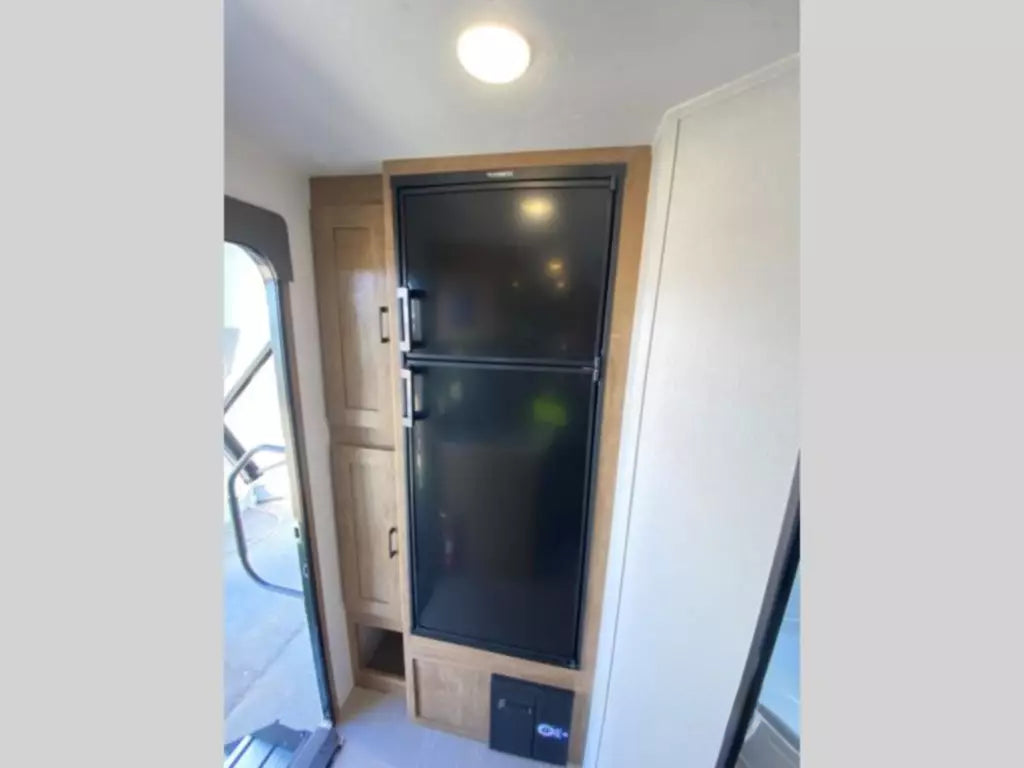 Freedom Express - 19SE 5.6m 2 Berth