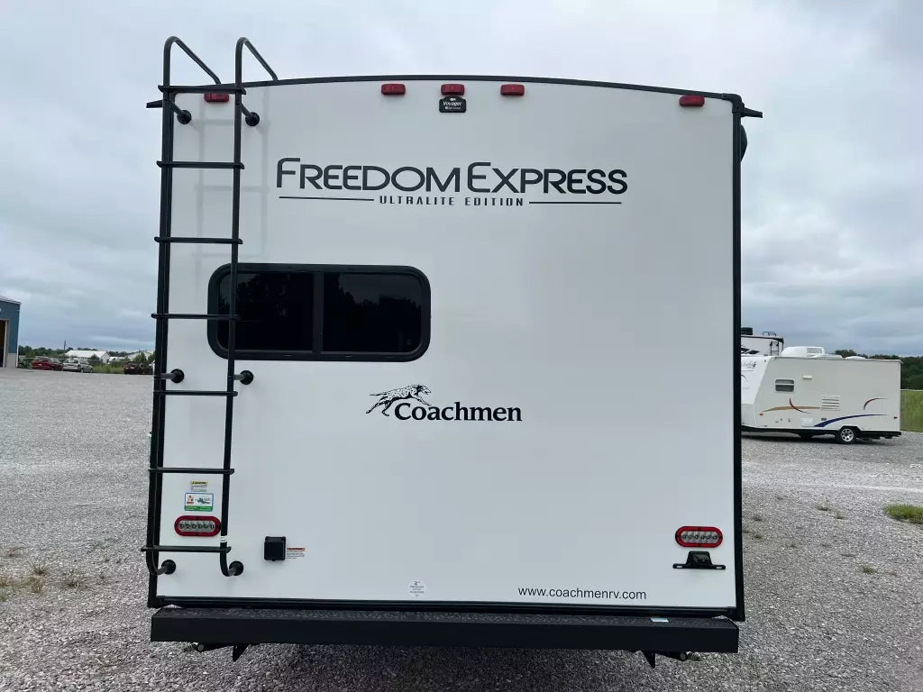 Freedom Express - 22MLS, Rear Bath, 7.0m, 4 berth