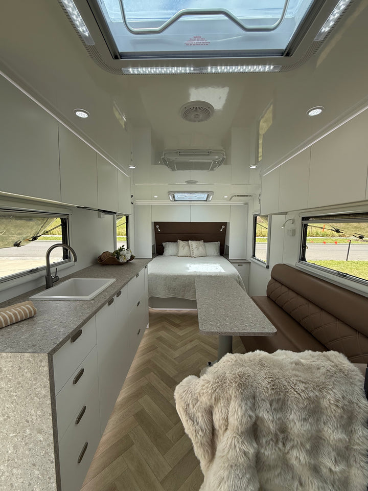 Villa - Escape Luxury Off-Road 19’6
