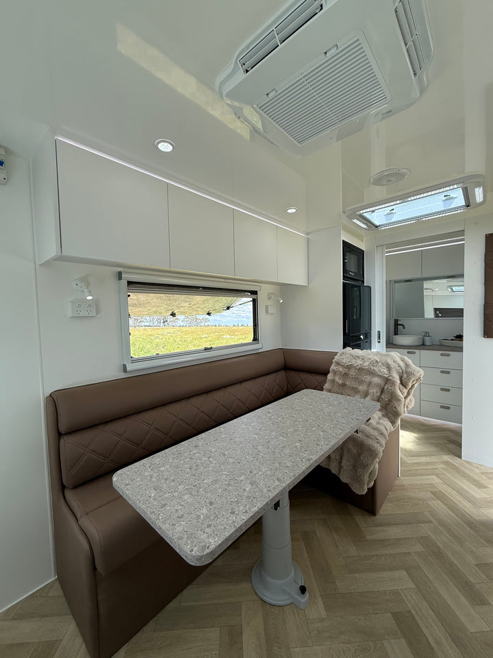 Villa - Escape Luxury Off-Road 19’6