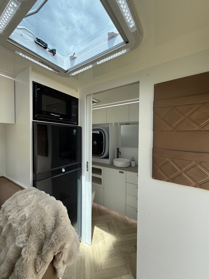 Villa - Escape Luxury Off-Road 19’6