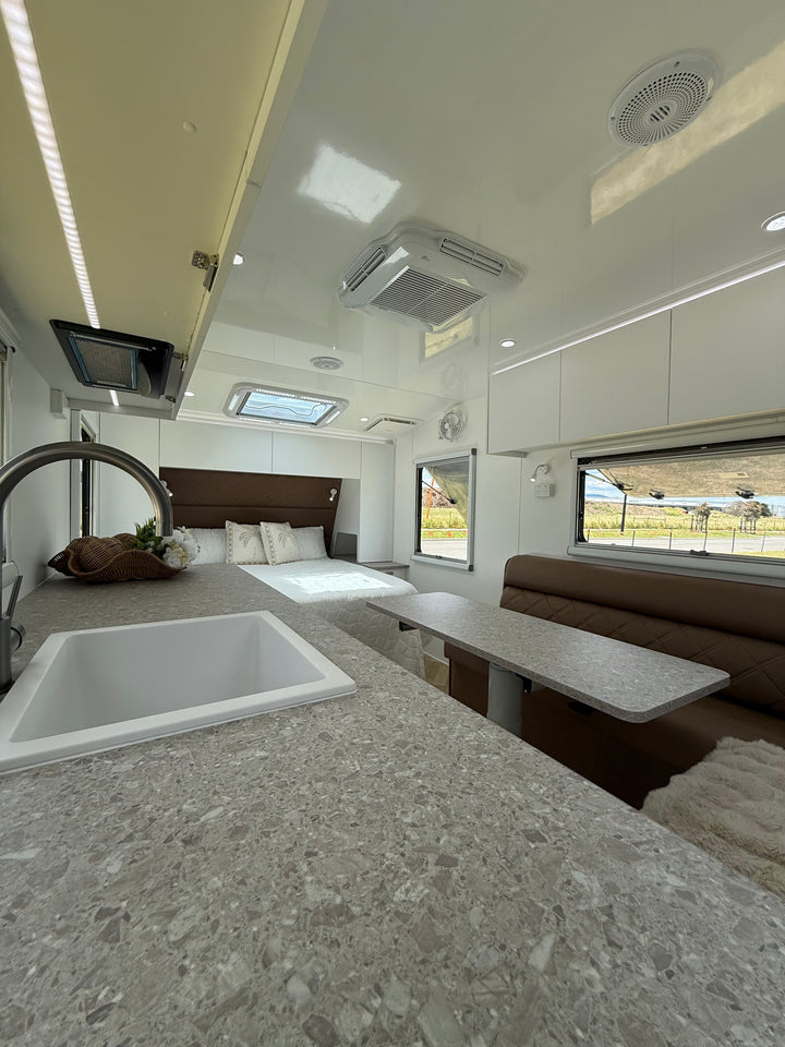 Villa - Escape Luxury Off-Road 19’6