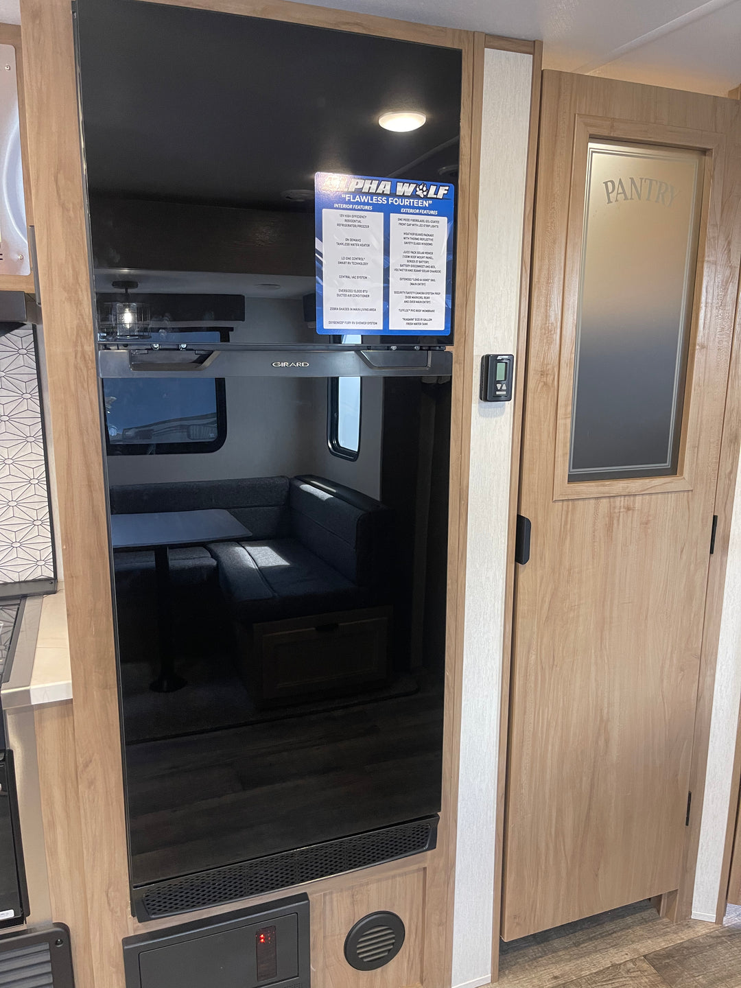 Alpha Wolf - 26DBH, 8.4m, bunks, 6+ berth - Select Caravans Limited