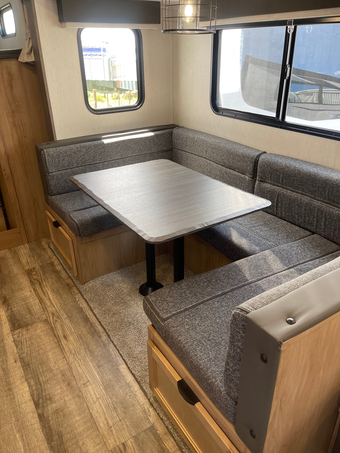 Alpha Wolf - 26DBH, 8.4m, bunks, 6+ berth - Select Caravans Limited