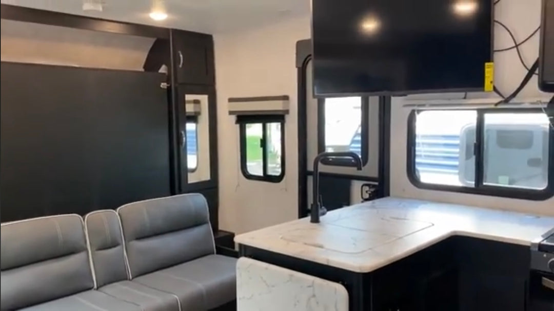 2023 Freedom Express - 238BHS (Sale on Behalf)