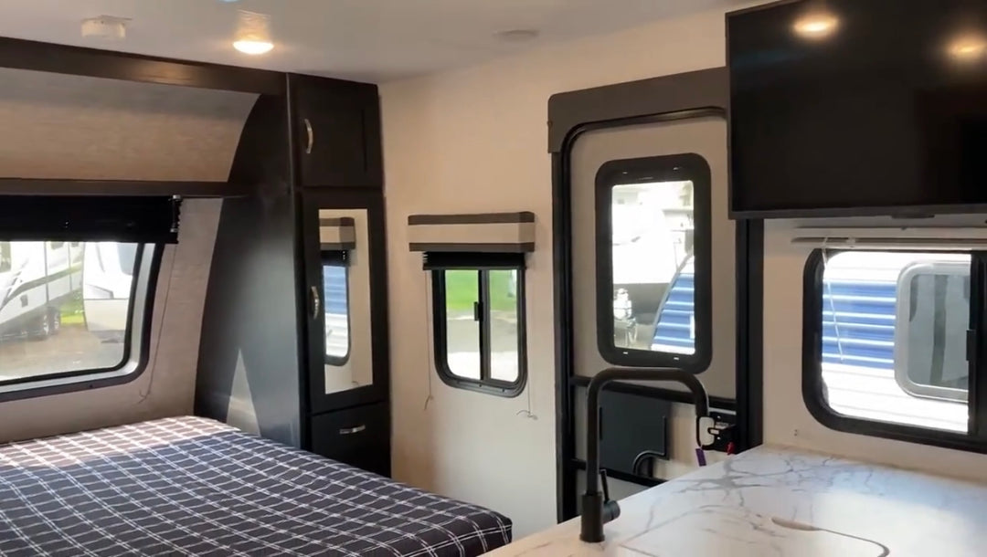 2023 Freedom Express - 238BHS (Sale on Behalf)