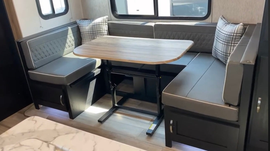 2023 Freedom Express - 238BHS (Sale on Behalf)