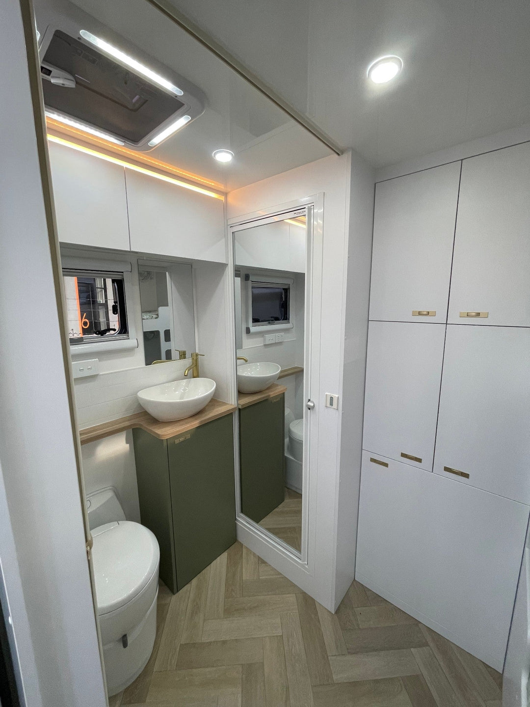 Villa Escape SE Family – Family Bunkhouse Caravan for Sale NZ | 6.6m Off-Road - Caravan