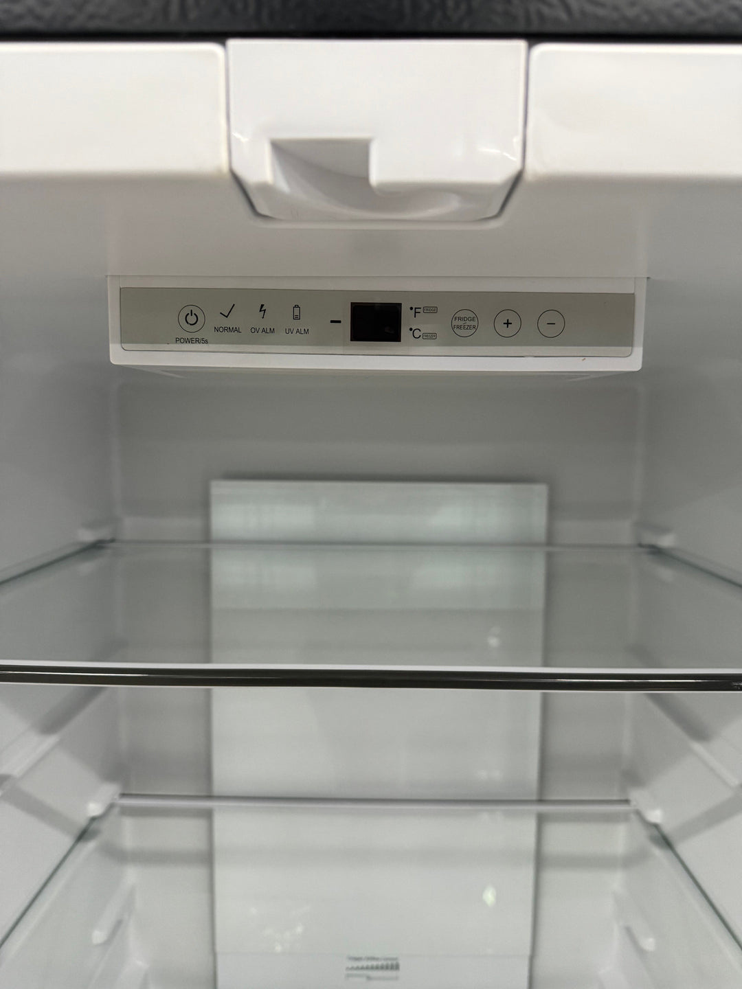 Magic Chef MCDCR10DSBMFB voltage and temperature control panel