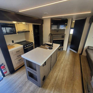 Alpha Wolf - 33BH 10.2m 2 private bedrooms 7 + berth