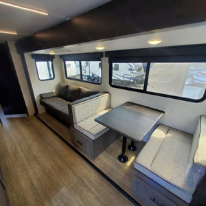 Alpha Wolf - 33BH 10.2m 2 private bedrooms 7 + berth