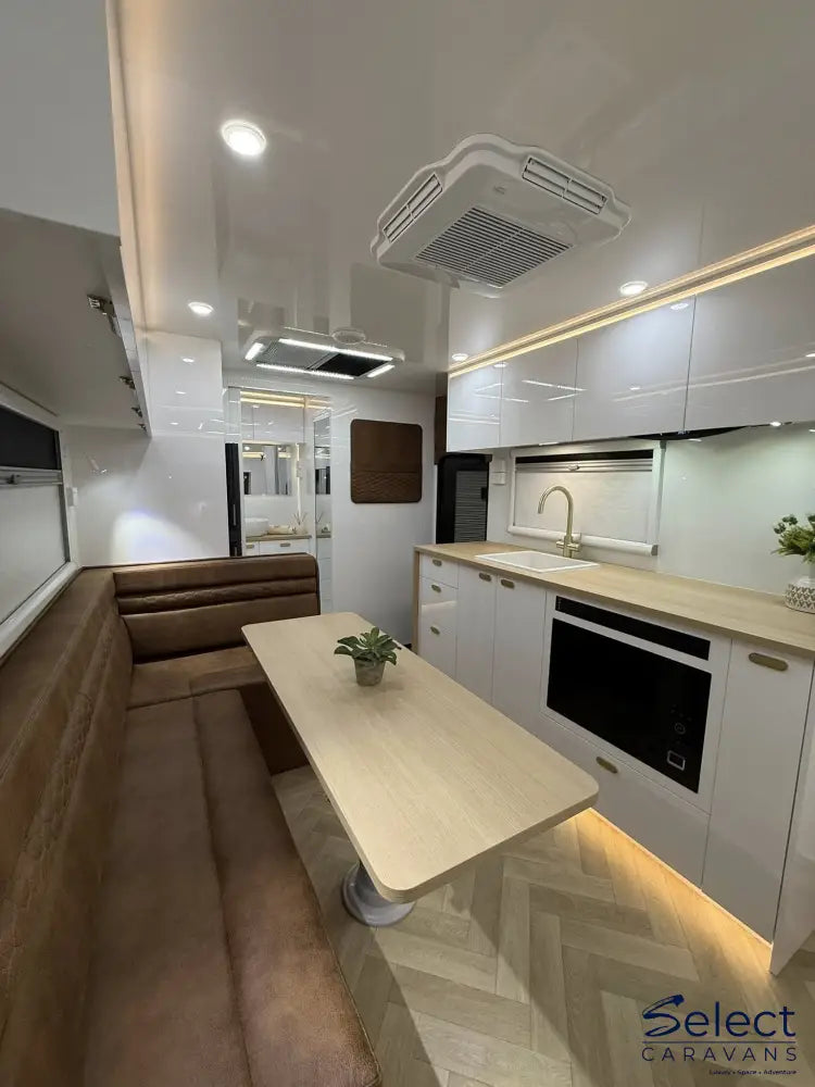 Villa - Escape Luxury Off-Road 19’6 MAX Tig Welded Aluminium / Painted / Sandwich Panel Caravan