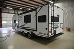 Freedom Express - 247SE 7.4m 3+ berth - Select Caravans Limited