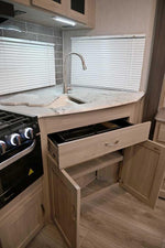 Freedom Express - 247SE 7.4m 3+ berth - Select Caravans Limited